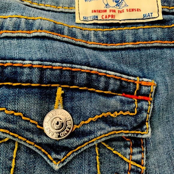 True Religion Jeans - 3/4 length Size 30 - Picture 3 of 4